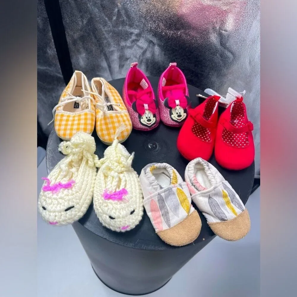 Bundle of five infant‎ girls shoes, new condition